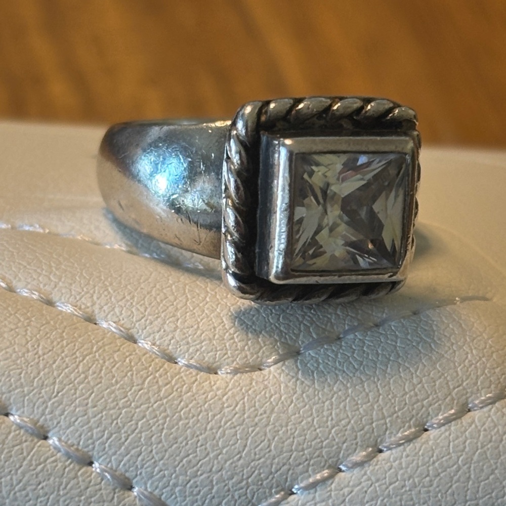 Silpada Sterling Silver Ring with Clear Square Gemstone - Picture 3 of 7
